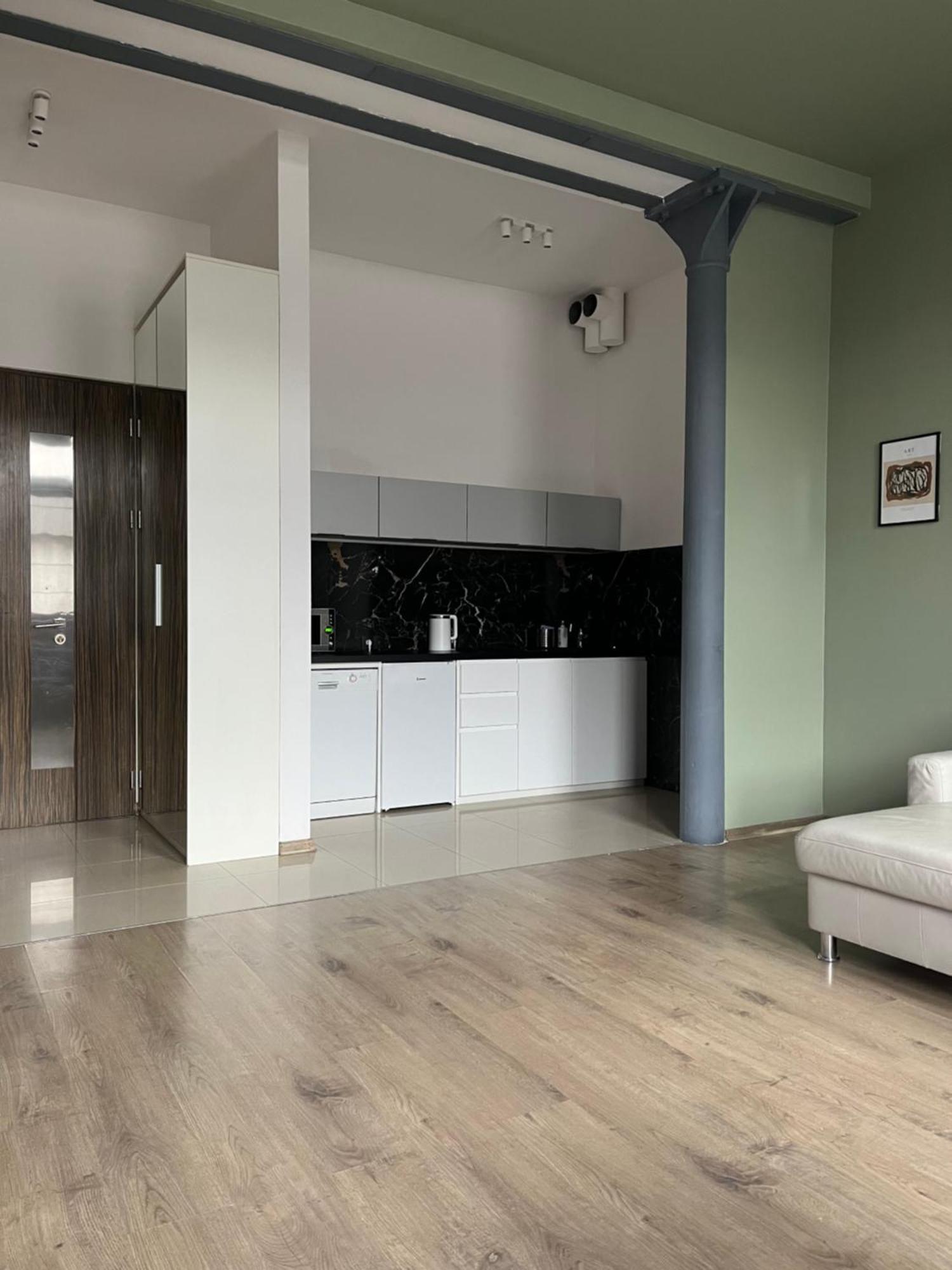 Loft Stara Tkalnia Apartment เจโลนากูรา ภายนอก รูปภาพ